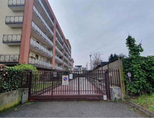 BOX singolo di 16 mq